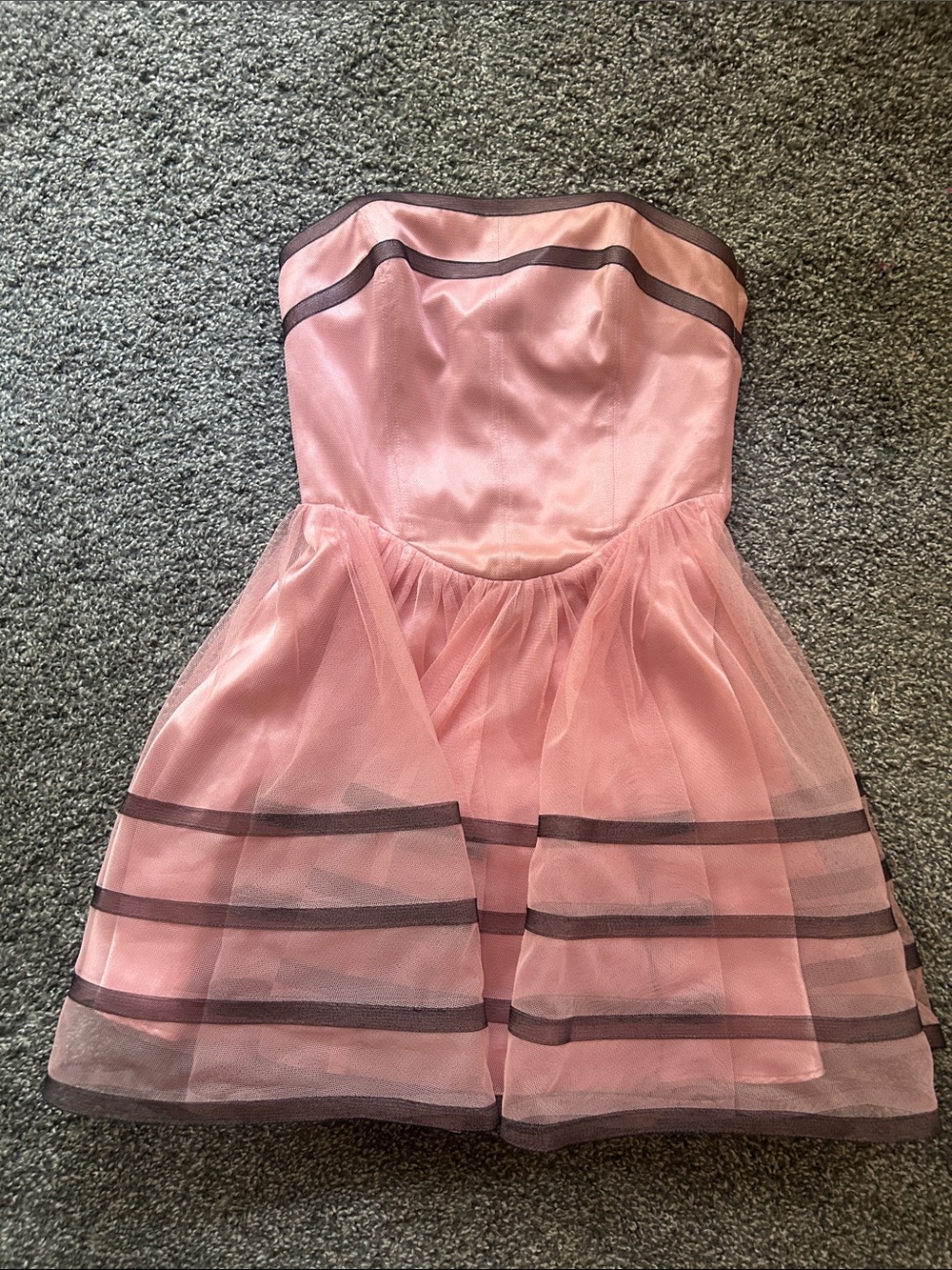 Betsy Johnson Strapless Pink Tulle Party Dress with Contrast Trim